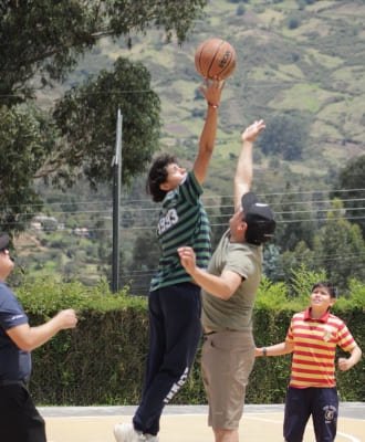 Estudiantes de EMDI School